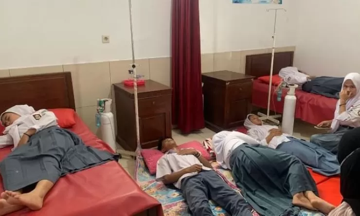 Kasus Keracunan Massal Program MBG Kian Meluas, 364 Siswa di Bandung Barat Terdampak