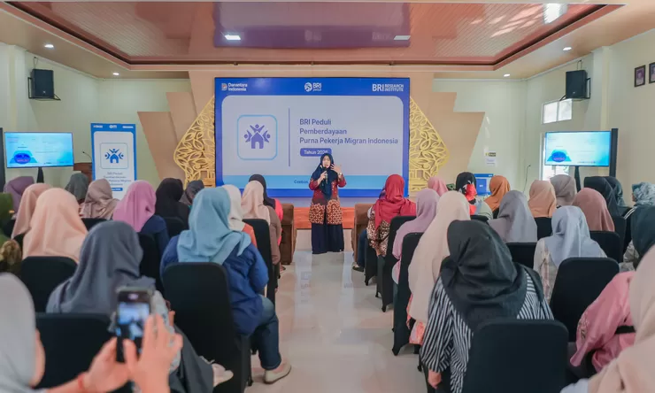 BRI Peduli Perkuat Ketahanan Ekonomi Purna PMI, 60 Mantan Pekerja Migran di Cirebon Ikuti Pelatihan Kewirausahaan