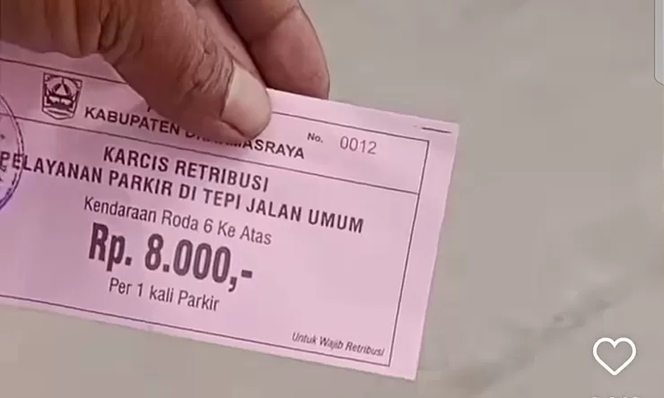 Sopir Truk Keluhkan Pungutan Parkir Ketika Mengisi BBM solar di SPBU Dharmasraya Sumatra Barat