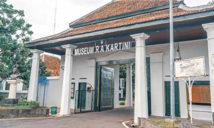 5 Destinasi Wisata Sejarah untuk Mengenal Pahlawan Nasional Perempuan Indonesia