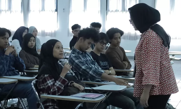 OJK Tasikmalaya Bekali Mahasiswa Unpad, Literasi Keuangan Jadi Benteng dari Jerat Pinjaman Ilegal