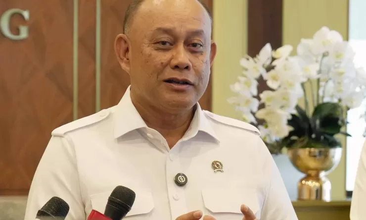 Dadan Hindayana Yang Pernah Dinugerahi Bintang Jasa Utama oleh Presiden Prabowo Subianto
