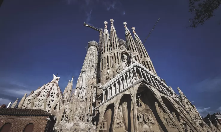 Setelah 144 Tahun, Sagrada Familia Akhirnya Mencapai Tonggak Bersejarah