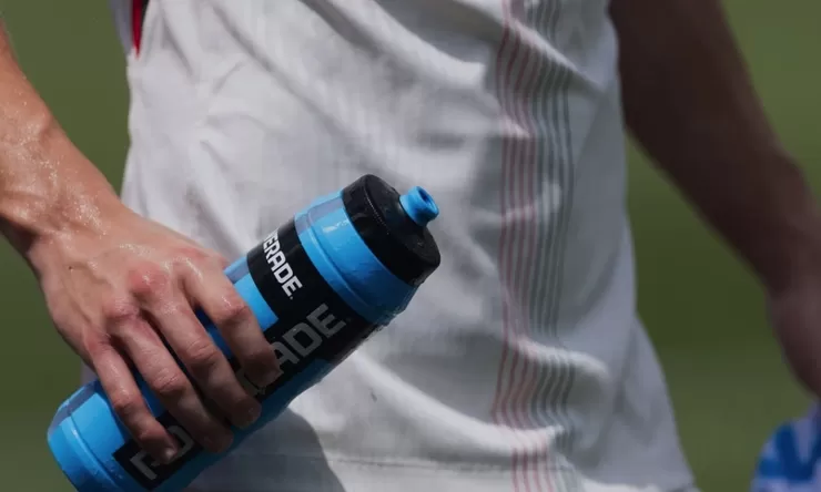 Cooling Break atau Hydration Break di Piala Dunia 2026 Mengubah Taktik Permainan. Kapan Pertama Kali DIberlakukan?