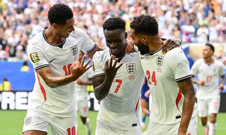 Hattrick Bukayo Saka, Bikin Sejarah Baru Buat Kiprahnya di Timnas Inggris. Kini Dia Menyamai Legenda Timnas Inggris Lainnya