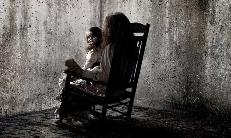Kembali Viral! Sinopsis Film The Conjuring (Reissue) Tontonan Wajib bagi Penggemar Genre Horor