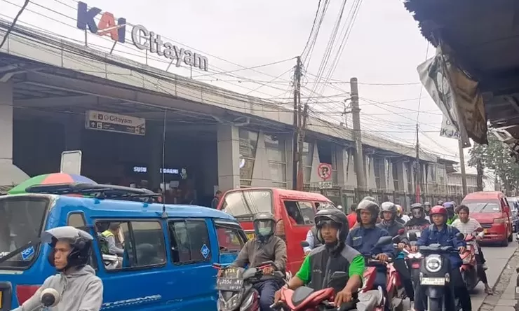  Unjuk Taring! Polisi Mulai Tertibkan Angkot Ngetem di Stasiun Citayam Depok yang jadi Biang Macet, Sambil Tunggu Pembangunan Underpass