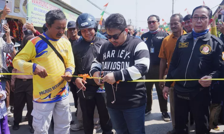 Resmikan tiga ruas jalan di Pagaden, Kang Rey tancap gas percepat konektivitas desa