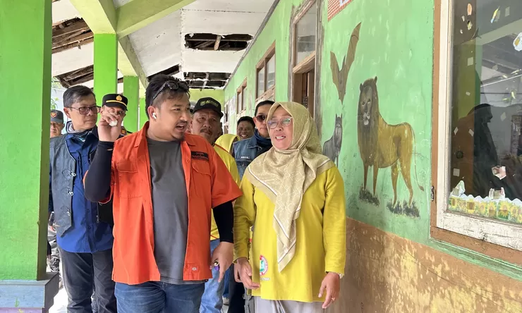 Ruang kelas bocor disorot, Kang Rey pastikan perbaikan sekolah dikawal ketat