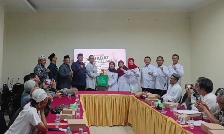 Salurkan Bantuan Baznas, FKPT Gandeng LDK PW Muhammadiyah Jawa Timur Rangkul Dai Pejuang Damai