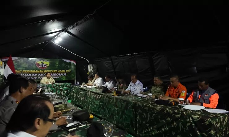 Prabowo Minta Jajarannya Fokus Layani Rakyat di NTT, Bukan Agenda Pejabat