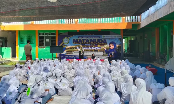 KUA Beji Tanamkan Moderasi Beragama dan Kepedulian Lingkungan kepada Siswa Baru Al Azhar Sidowayah