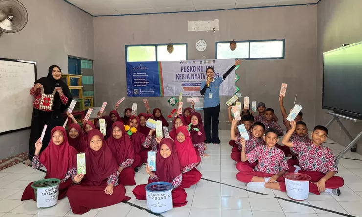 Mahasiswa Universitas Buana Perjuangan Karawang Mengabdi di Gowa