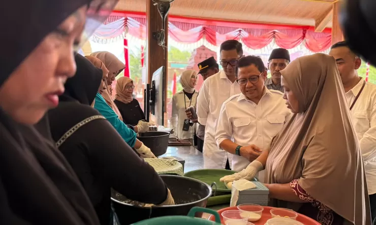 Dari Terasi hingga Ruang Pintar, Pemberdayaan Perempuan Menggerakkan Ekonomi Mengare
