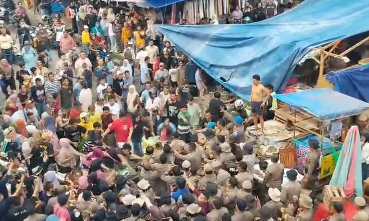 Satpol PP Padang Laporkan Insiden Penertiban PKL Sandang Pangan ke Polisi, Sembilan Anggota jadi Korban
