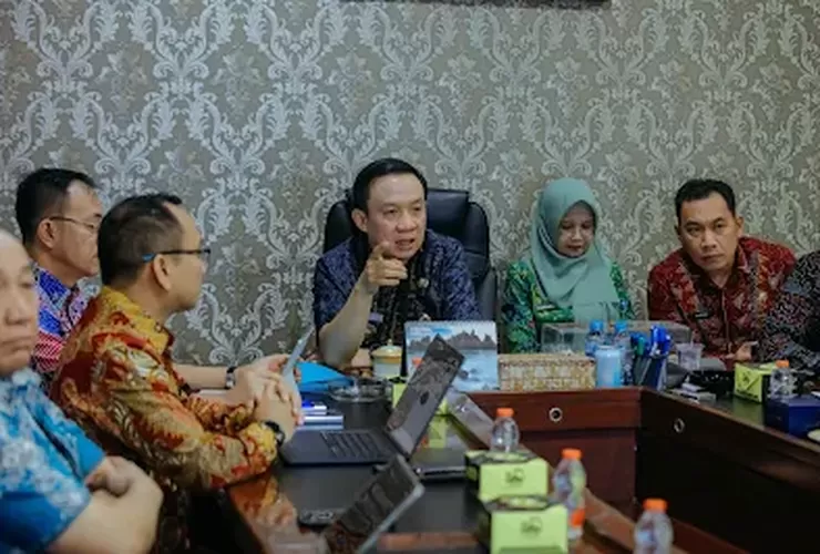 Sekdaprov Lampung Pimpin Pembahasan Rancangan Awal KUA-PPAS 2027