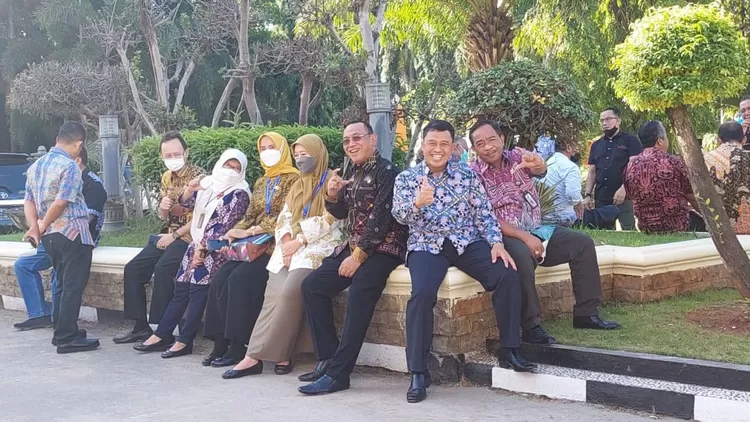 Helldy Dan Sanuji Narsis Bareng Lagi Usai Apel, Tanda Mutasi Rotasi ...