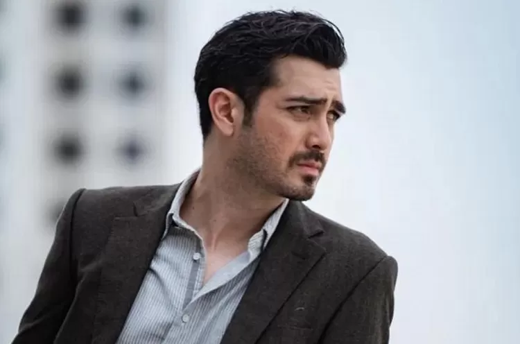 Fachri Albar, pemeran Batara dalam film horor Pengabdi Setan 2 Communion, lengkap Instagram