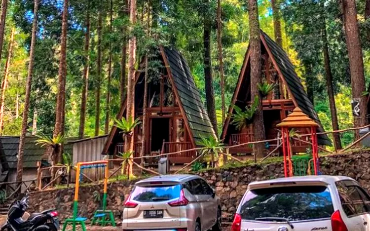 tempat Glamping terbaik pinggir sungai di Wonderful Citamiang Puncak Bogor