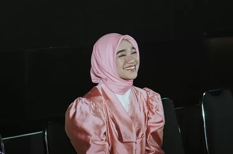 Potret Nabila Taqiyyah Peserta Indonesian Idol Season Yang Bikin