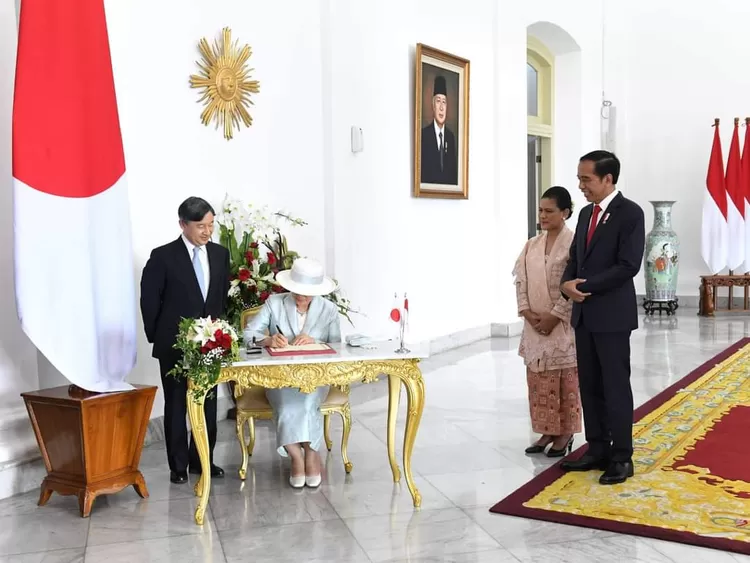 ESai Foto Jokowi Sambut Kunjungan Kenegaraan Kaisar Jepang Naruhito Di ...