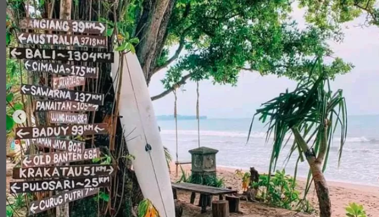 WISATA PANTAI Pesona Pasir Putih Pantai Carita Banten Dengan