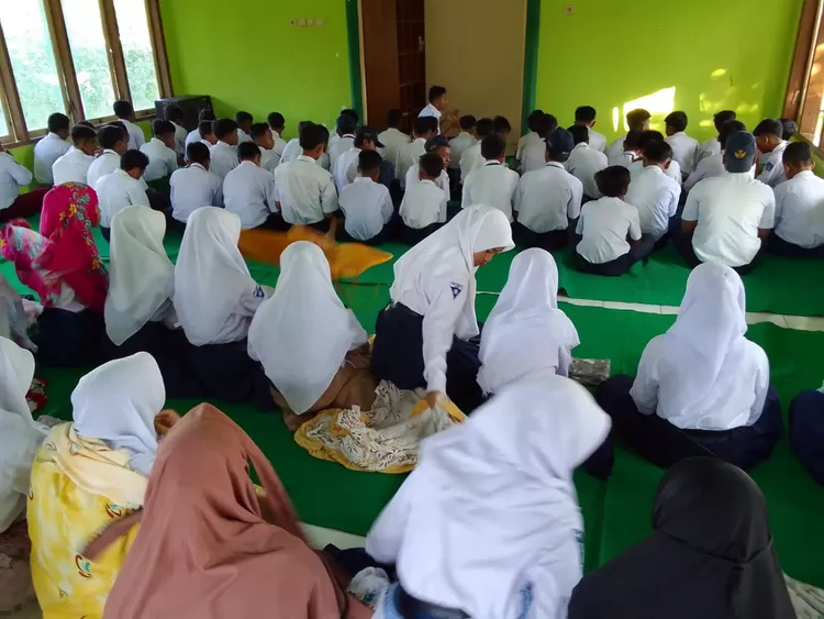 Salah Satu Sekolah Terbaik Di Jember Smpn 5 Tanggul Terapkan Siswa