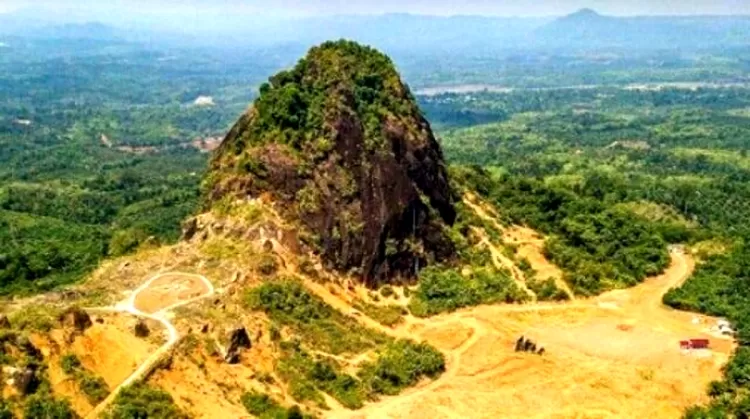 Dulu Bekas Tambang, Kini Bukit Batu Di Bengkulu Ini Jadi Objek Wisata ...