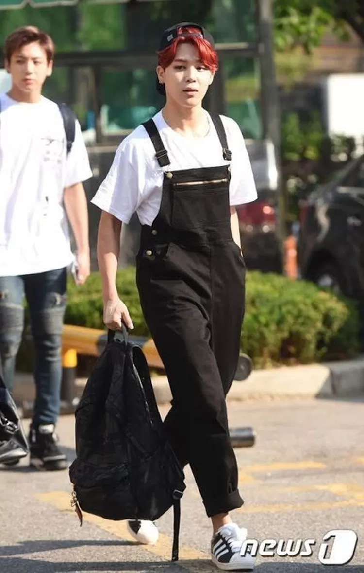 10 Outfit Airport Jimin BTS, Keren Banget!