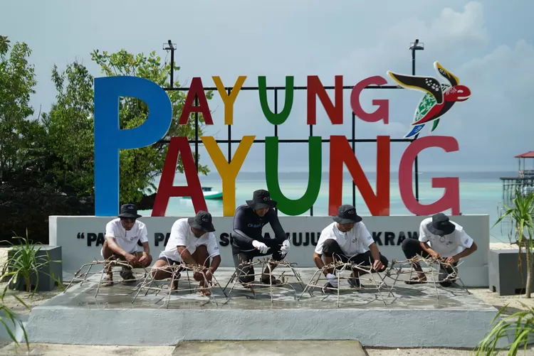 Melalui program BRI Peduli Grow & Green, BRI berkomitmen mendukung dan menjaga ekosistem