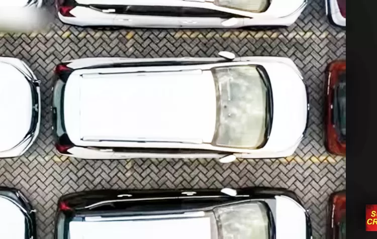 Salah satu pabrik penghasil mobil listrik di Cina. Foto: Tangkapan layar YT 