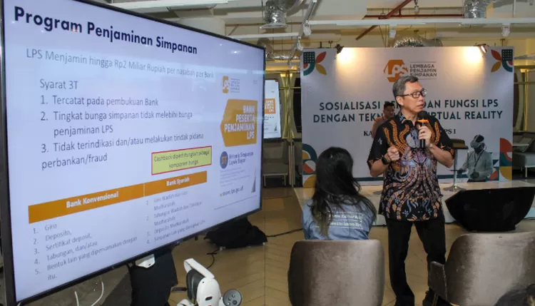 Dalam acara tersebut, Dimas Yuliharto, Direktur Group Pusat Pendidikan dan Pelatihan LPS menjadi narasumber pada sesi sosialisasi mengenai tugas dan fungsi LPS.