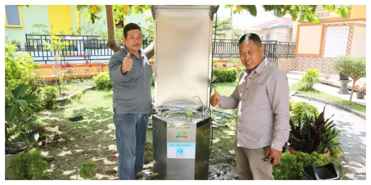 Wesly Silalahi bersama Dirut Arianto dan Tim Safari Ramadhan. (Realitasonline.id/Rhy)