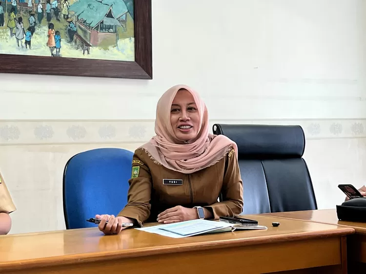 Direktur RSUD Arifin Achmad, drg Yusi Prastiningsih