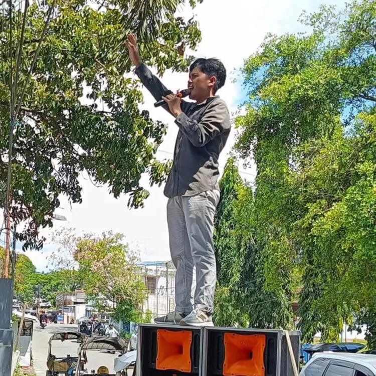 Aktivis Gorontalo Agung Bobihu