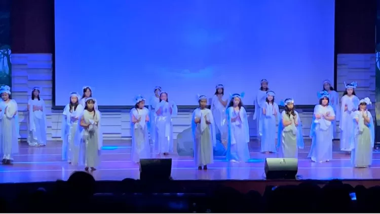 Pertunjukan drama musikal Roro Jongrang di Bunda Mulia School