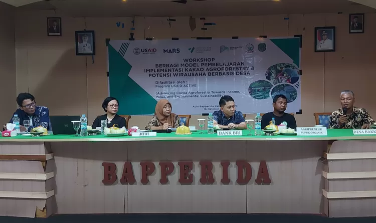 Workshop Berbagi Pembelajaran Model Implementasi Pendekatakan Agroforestry Kakao Berbasis Desa di Kabupaten Luwu Utara, Rabu (17/10/2024), di Aula Bapperida.