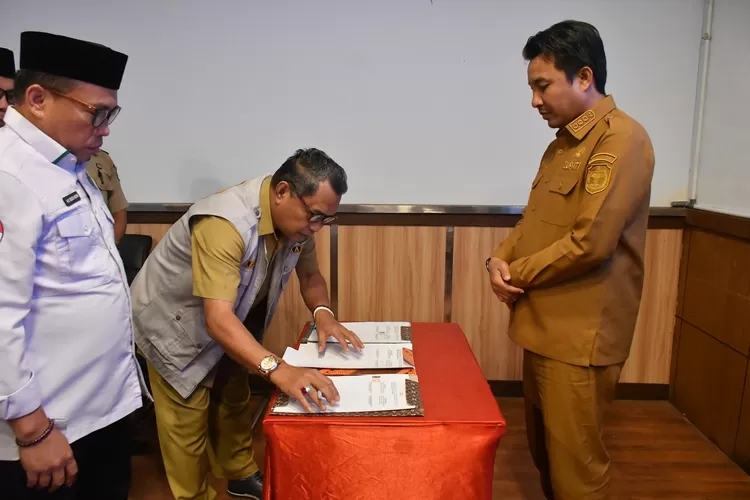 Percepat Layanan Kependudukan bagi Pengantin, Disdukcapil dan Kemenag Sepakat Teken Perjanjian Kerja Sama 