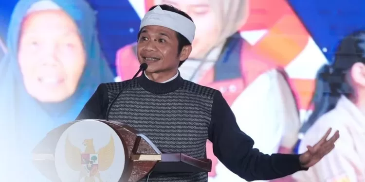 Bupati Purwakarta Saepul Bahri Binzein: masyarakat untuk bersikap jujur saat proses survei lapangan. Foto: IG @kemensosri.