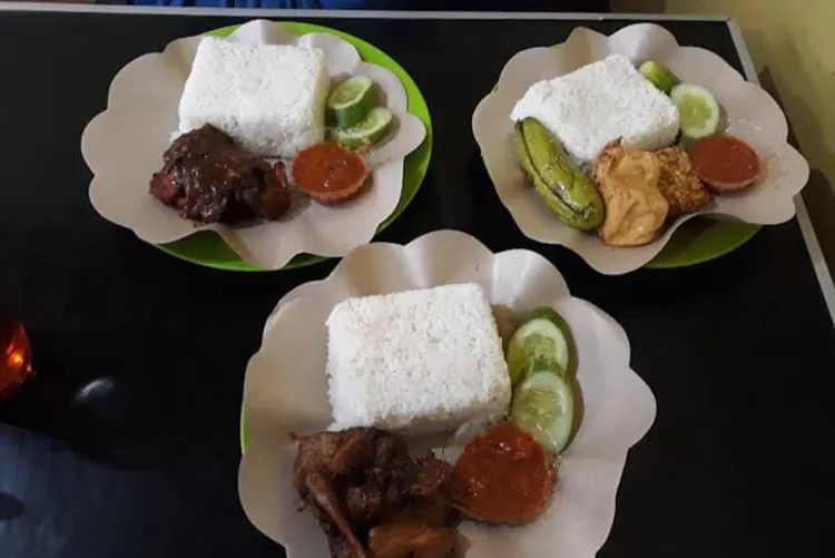 3 Rekomendasi Warung Lesehan Yang Ada Di Malang Cocok Untuk Dikunjungi