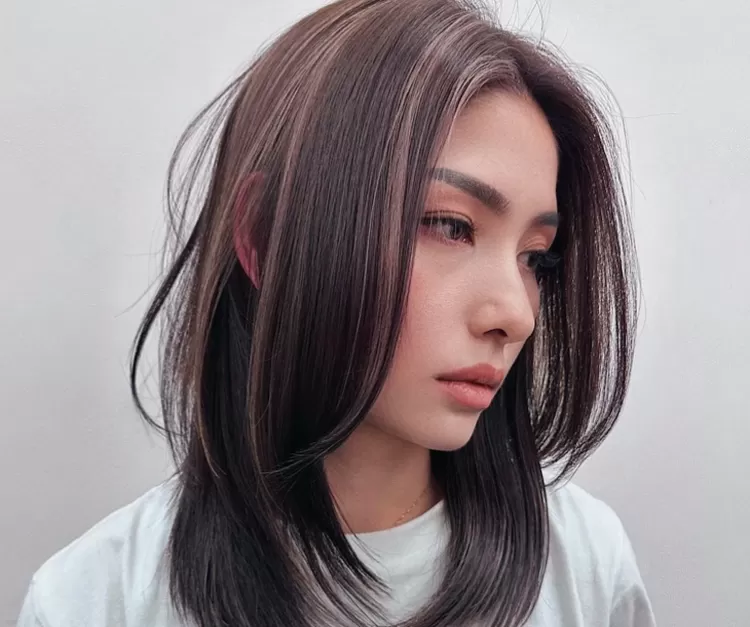 Rekomendasi Model Rambut Pendek Sebahu Bikin Wanita Cantik Menawan Sewaktu 