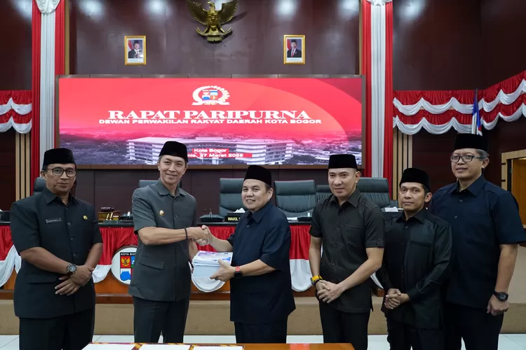 DPRD Kota Bogor saat menggelar Rapat Paripurna pembentukan pansus dan pembahasan Raperda strategis.