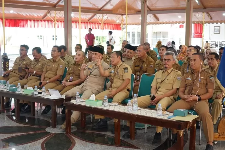 Rapat Koordinasi Virtual Pemerintah Kabupaten Bangkalan Dalam ...