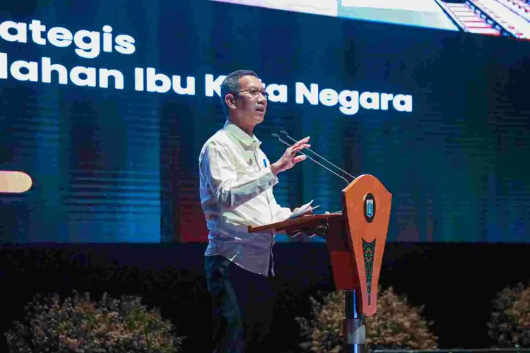 Pj Gubernur DKI Jakwrta Heru Budi Hartono membuka diskusi  publik menuju Jakarta kota global, Senin (28/11/2023).