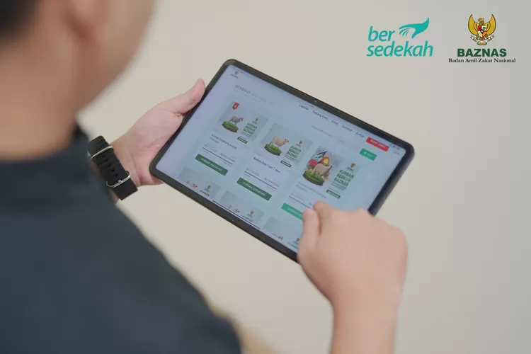 Masyarakat dimudahkan menunaikan  kurban menggunakan platform digital Berkah.com.i