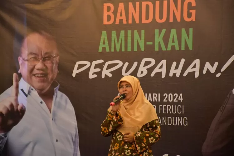 Siti Muntamah Oded, Ketua Bidang Perempuan dan Ketahanan Keluarga PKS Jabar sekaligus Ketua Jaringan Perempuan TKD AMIN Jabar.