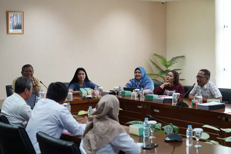 Kegiatan rapat kerja Dinas Pendidikan Kota Bogor dengan Komisi IV DPRD Kota Bogor pada Rabu, 3 September 2025.