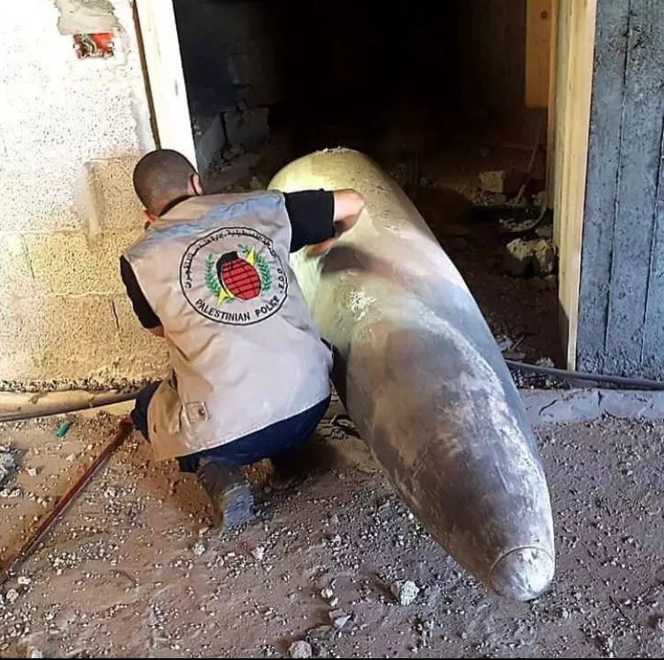 Penampakan bentuk dan ukuran rudal yang digunakan Israel