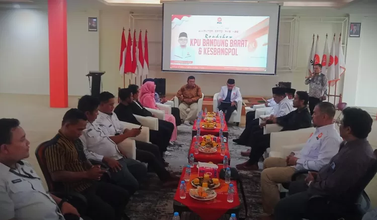  roadshow KPU nan didampingi oleh Kesbangpol Kabupaten Bandung Barat ke instansi DPD PKS pada Kamis (2152026)