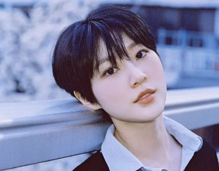 Kim Sae Ron Mengubah Citranya dengan Potongan Rambut Pendek Setelah 19 Bulan dengan Kontroversi Menyetir Sambil Mabuk 